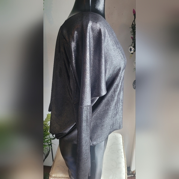 Silence + Noise Grey Shimmery Draped Back Top S - Picture 4 of 7